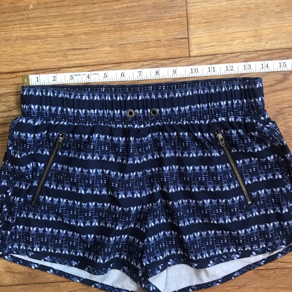 Athleta ikat sway shorts - Picture 7 of 11